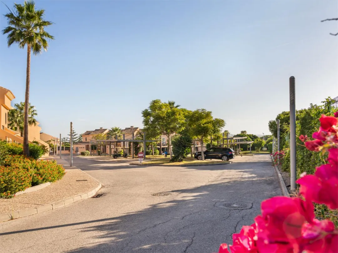 Casa adosada en  Calle Teodosio 12 - Foto 48