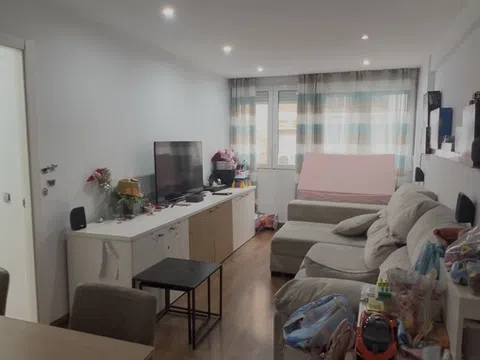 Piso en calle Emilio Prados, 10