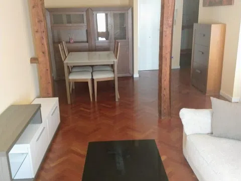 Piso en calle Embajadores, 43