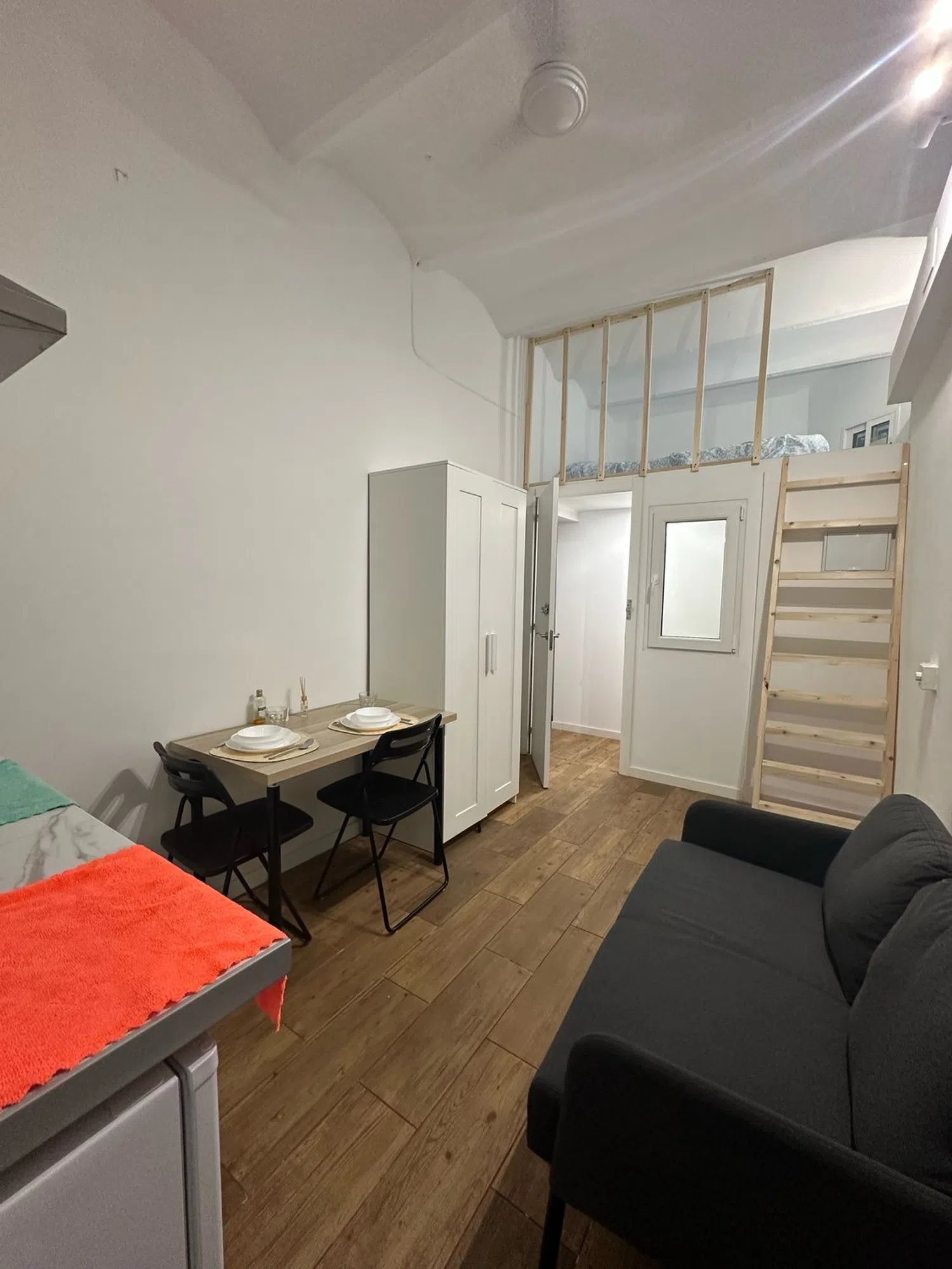 Estudio en calle d'Alella, 17 - Foto 1