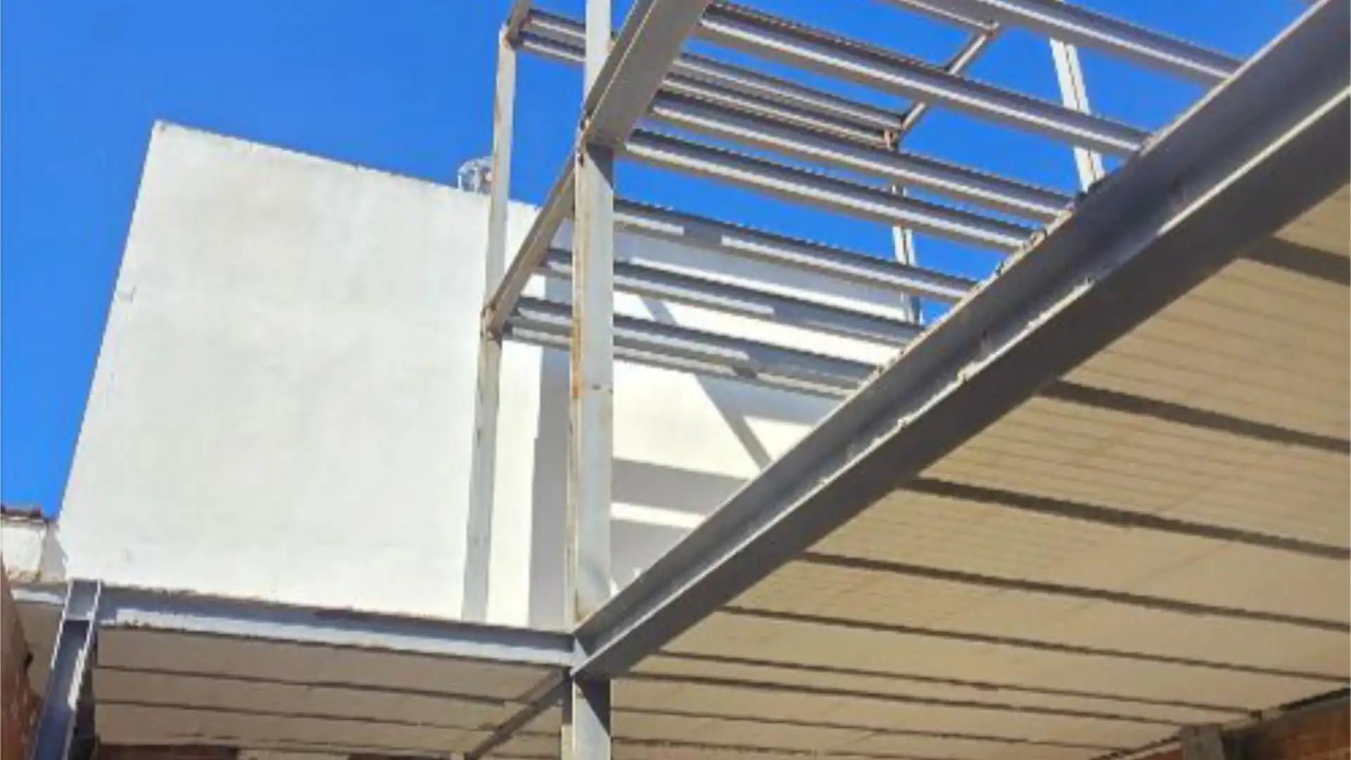 Casa adosada en  Calle Antón Ruiz 8 - Foto 5