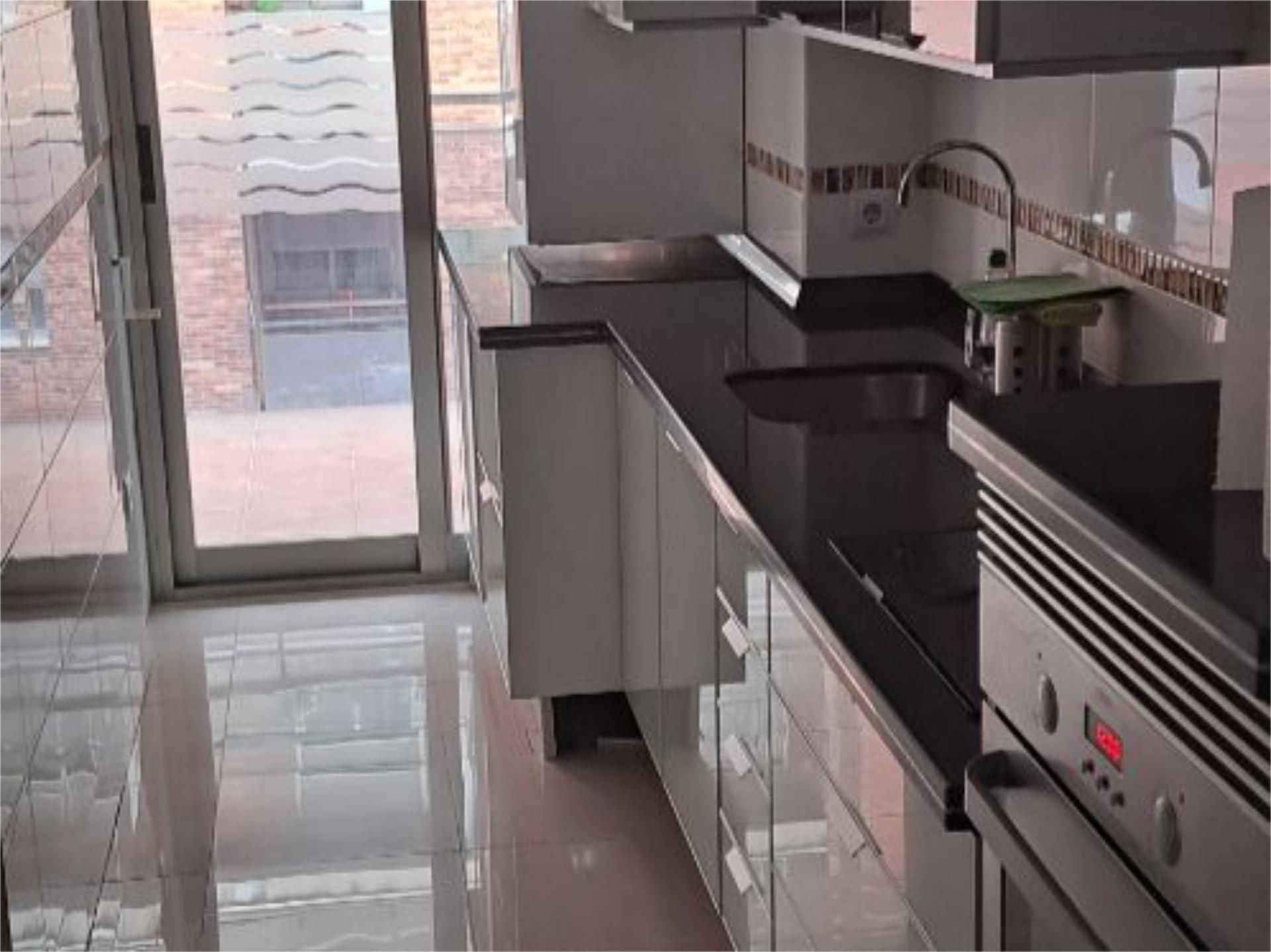 Piso en  Avenida Príncipe de Asturias 2 - Foto 10