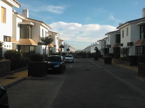 Chalet adosado en Calle Churruca, 2 - Foto 1