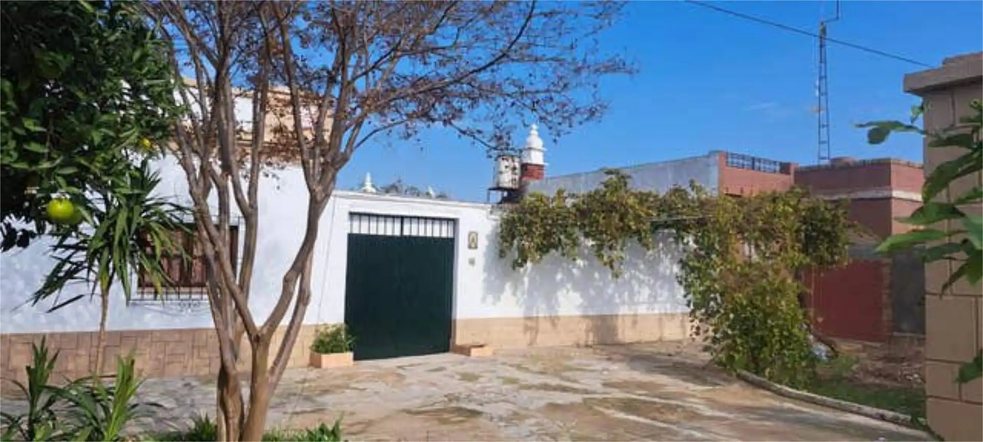 Casa adosada en Brenes - Foto 4
