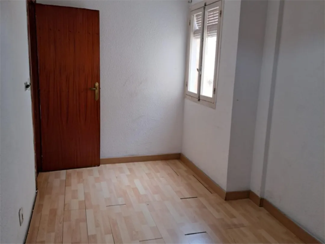 Piso en  Carrer Leopoldo Vicente Serrano 13 - Foto 5