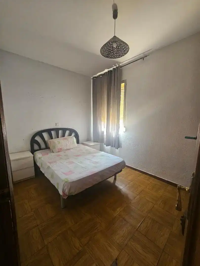 Piso en  Calle Teniente Salvio Ravassa 1 - Foto 6