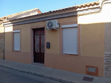 Casa adosada en  Calle Villalar 10 - Foto 3