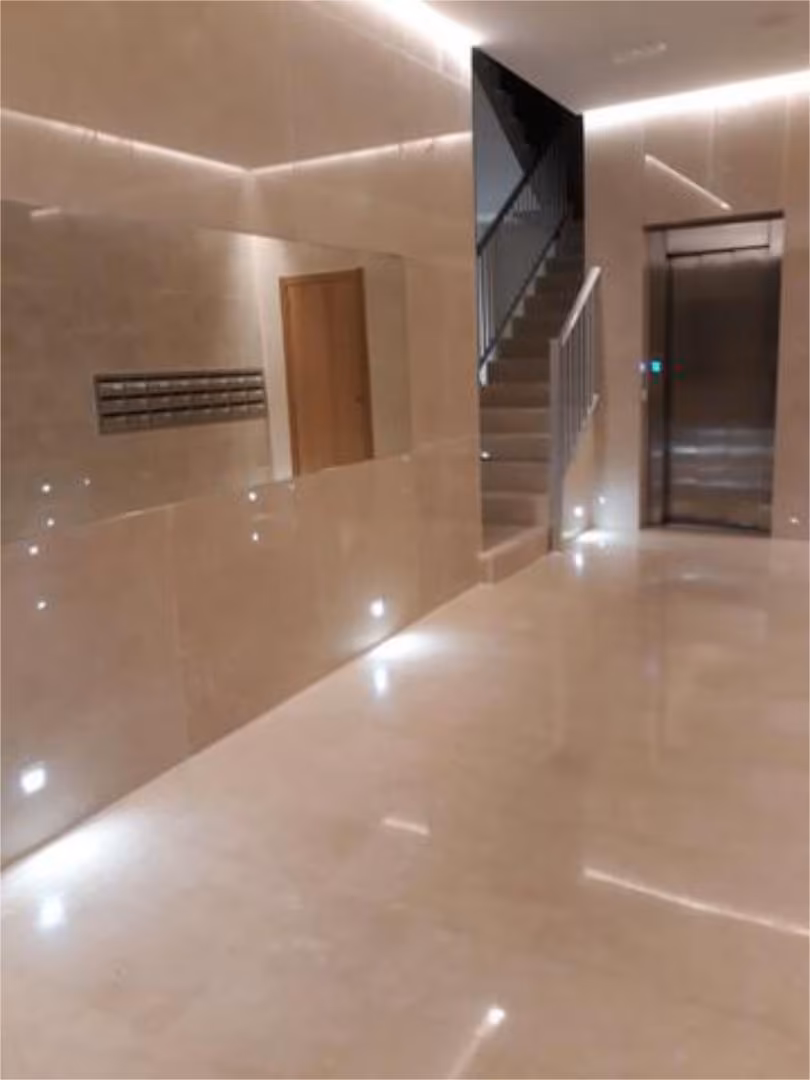 Piso en Cuatro carreras