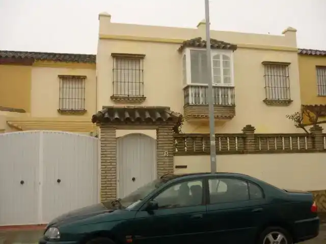 Casa adosada en  Calle Tifón 3 - Foto 5