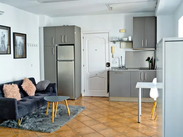 Estudio en Paseo de Boliches, 53 - Foto 2