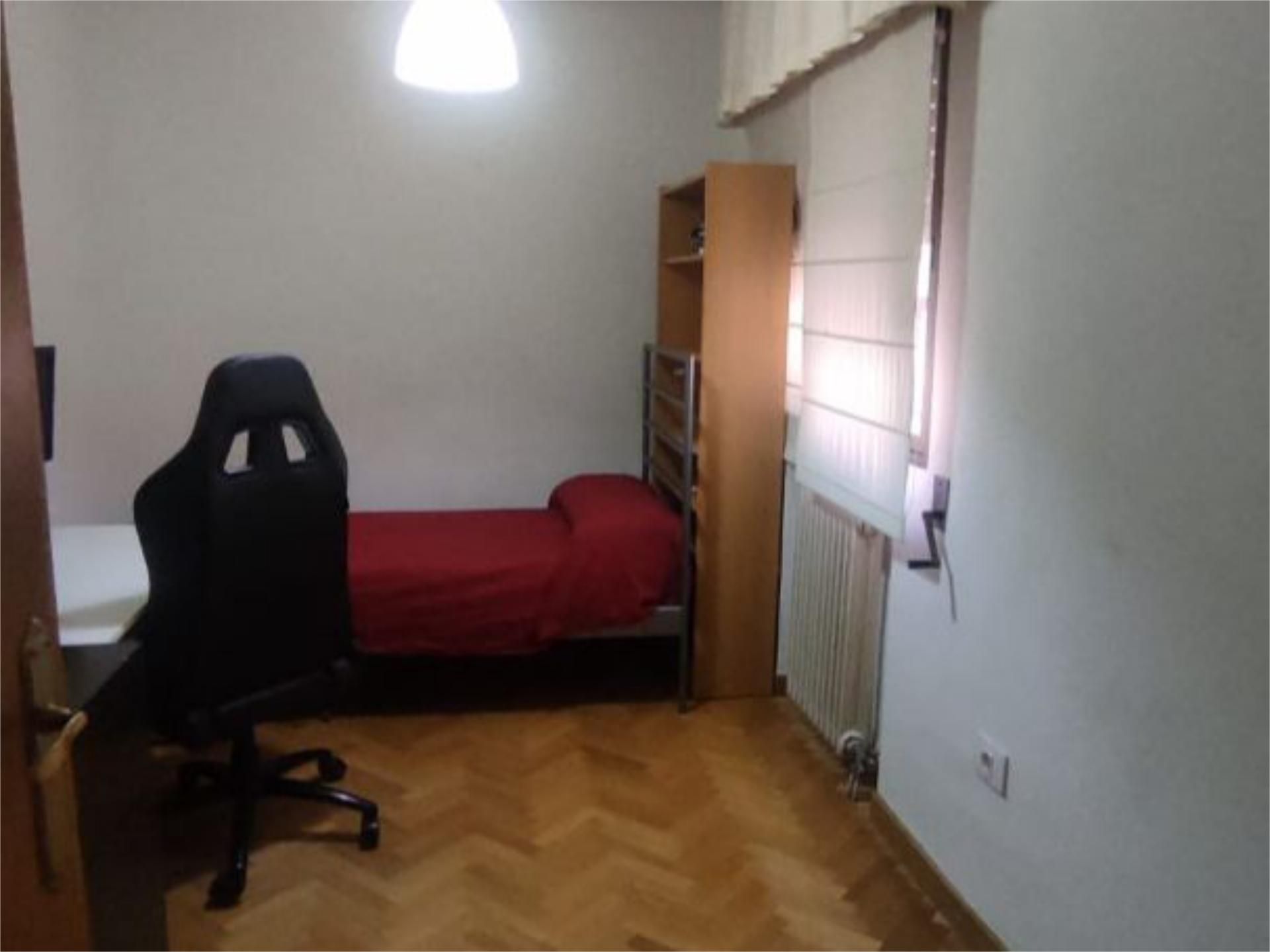 Piso en  Avenida de los Pinos 12 - Foto 8