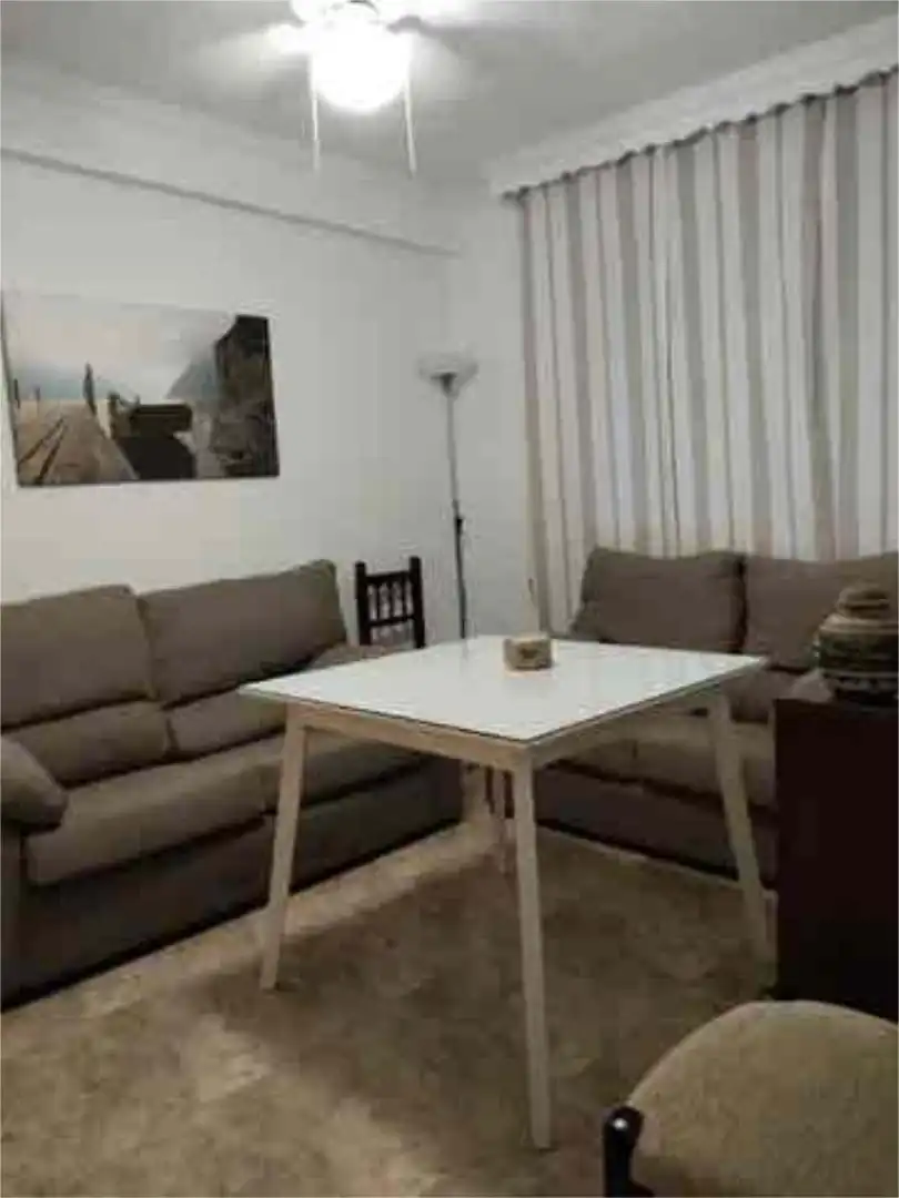 Piso en Ciudad Jardín - Foto 2