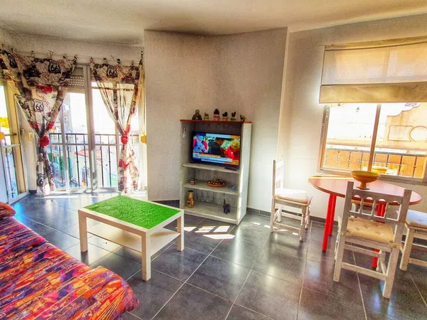 Piso en plaza de Capuchinos, 3