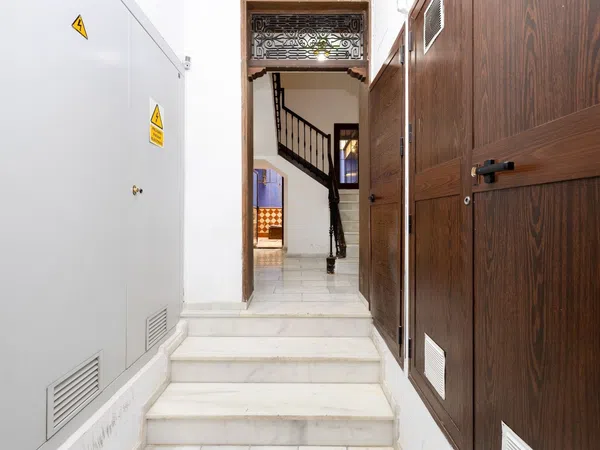 Piso en Calle Jesús y María, 8 - Foto 6