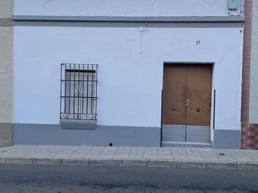 Planta baja en  Calle Primero de Mayo 50 - Foto 1