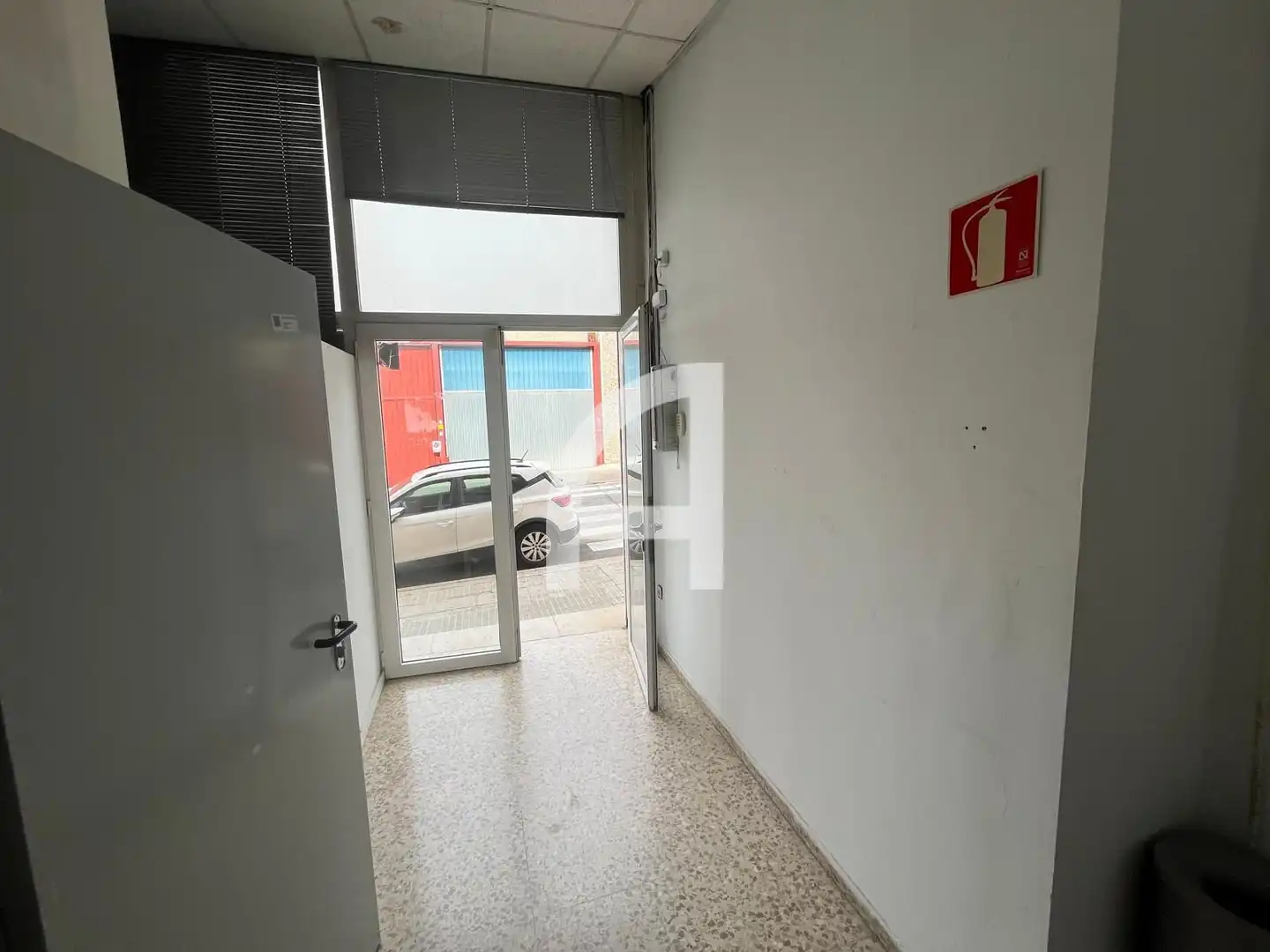 Local comercial en  Carrer de l'Escultor Armengol - Foto 11