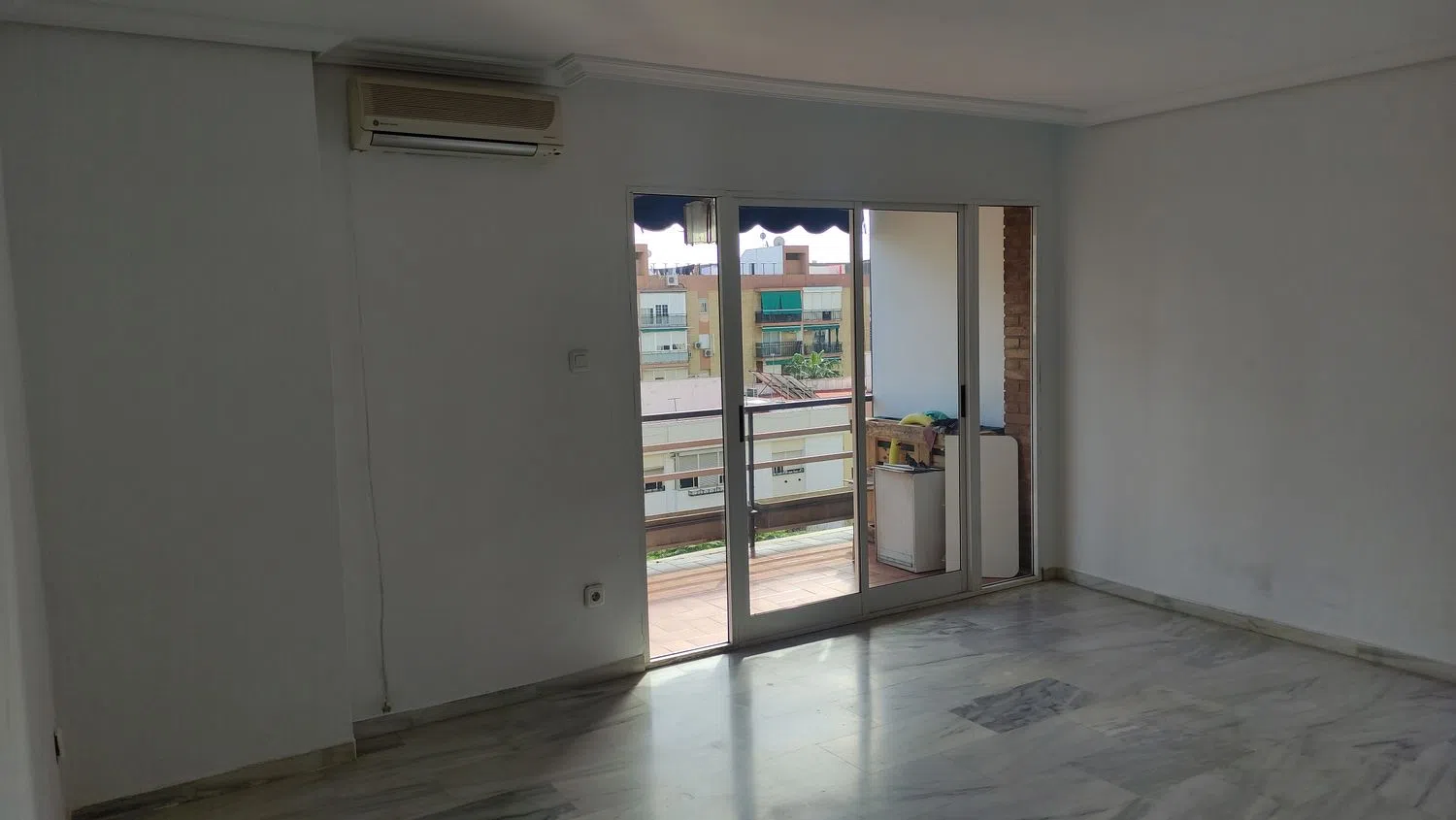 Piso en calle Marqués del Nervión, 116 - Foto 2