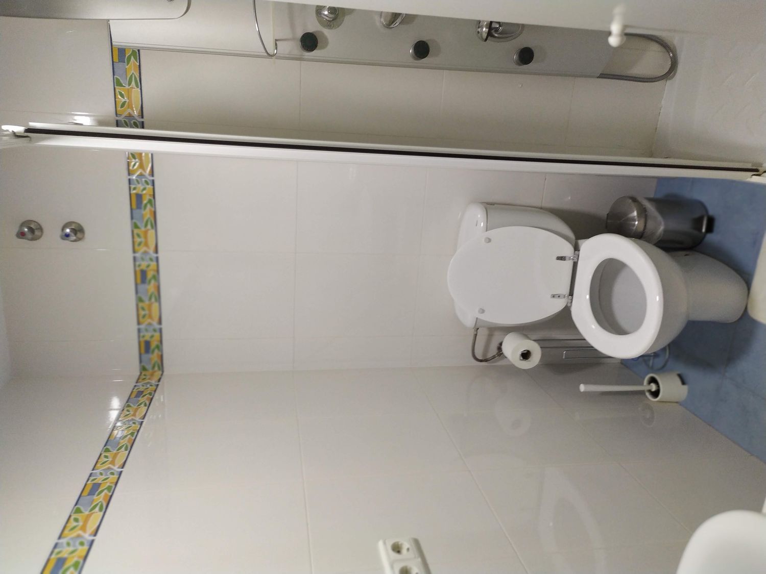 Piso en Calle Pintor Arbasia, 12, Valdeolleros - Zumbacón - Camping - Foto 35