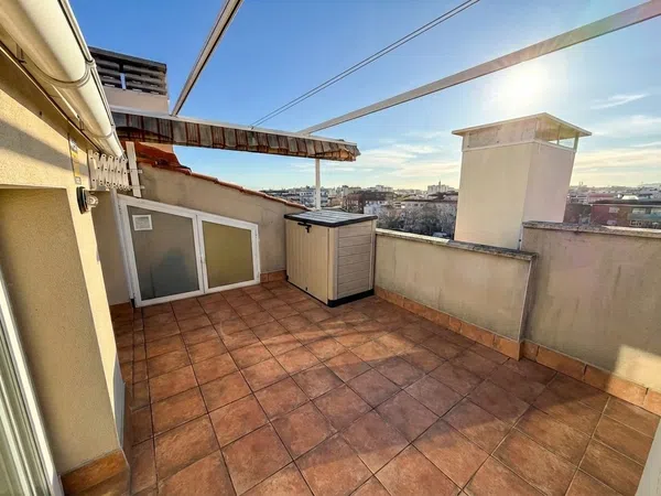 Ático en calle Illes Canàries, 109