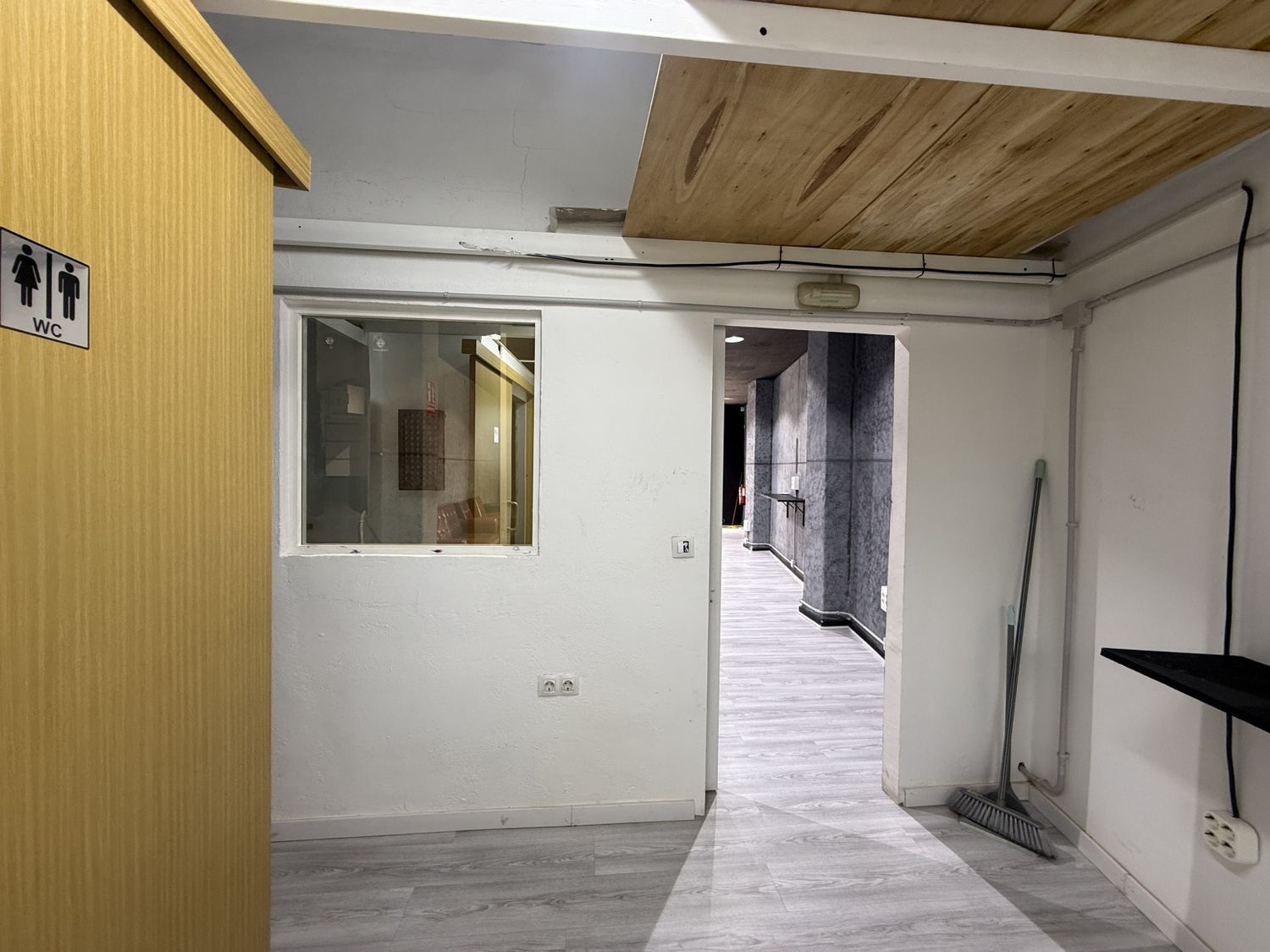 Local en Calle de Pere Aleixandre, Mont-Olivet - Foto 14