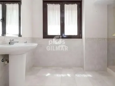 Chalet en  Calle Diego Borrego 23 - Foto 32