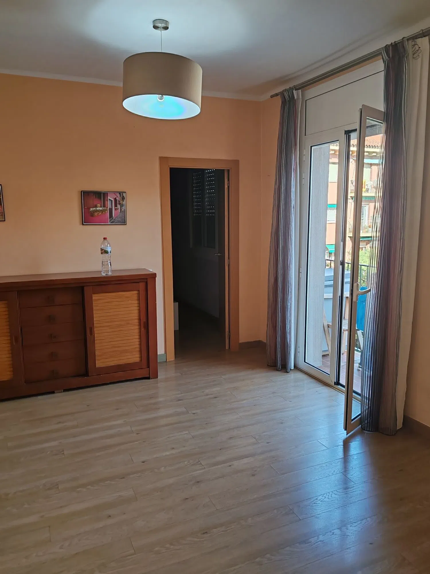 Piso en calle de Biscaia, 400 - Foto 1