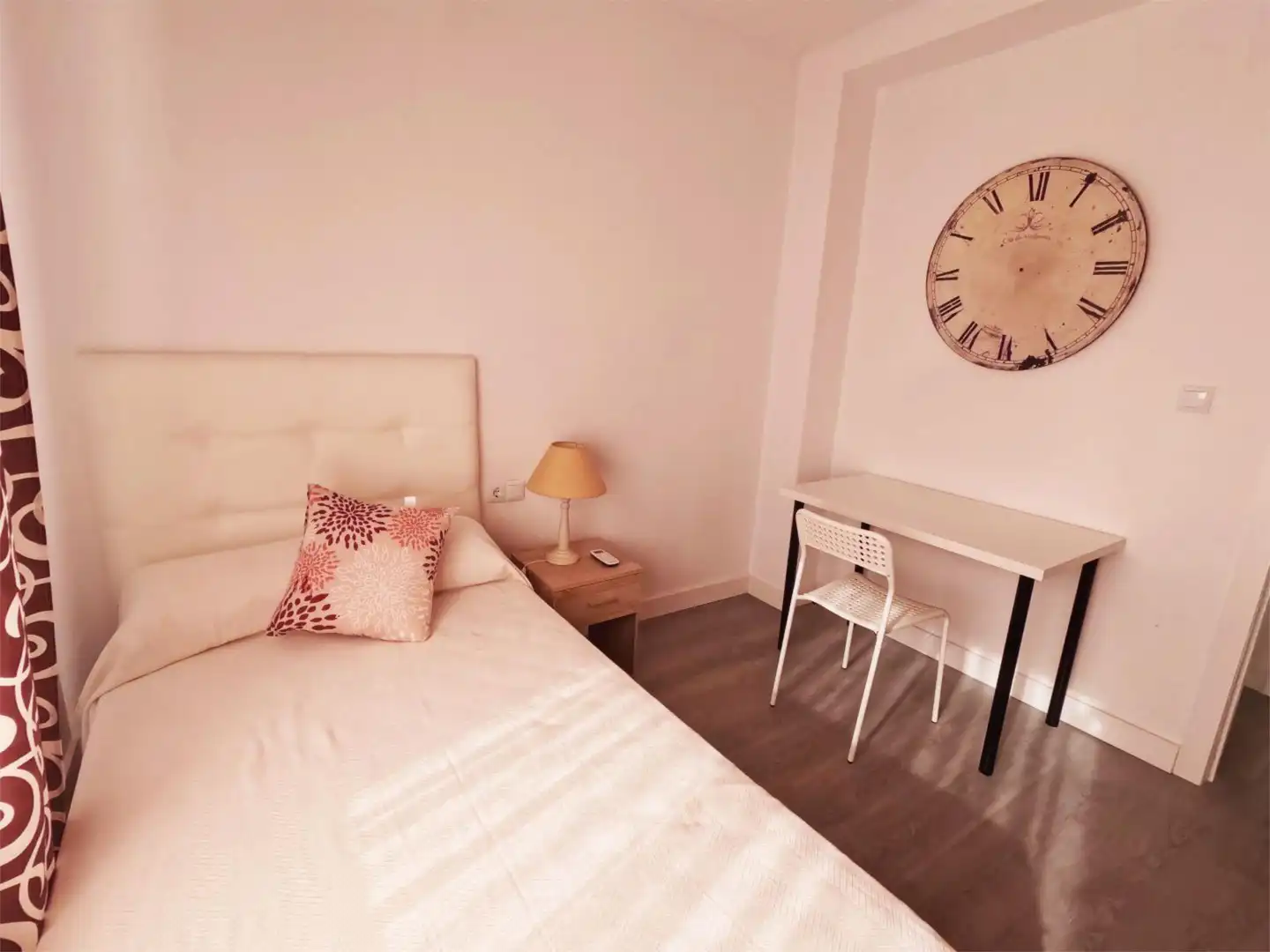 Piso en  Calle del Alcalde Velasco Navarro 7 - Foto 4