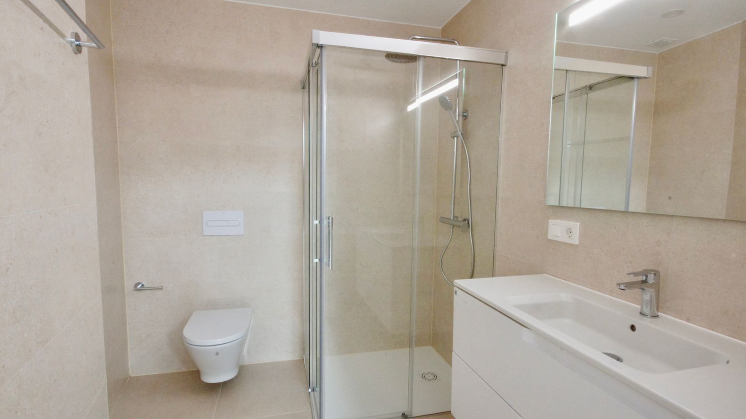 Piso en Urb. los milanos Barrio Alcalde L. Uruñuela - Palacio de Congresos - Foto 9