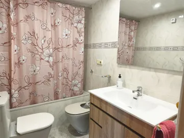 Piso en avenida Avinguda del Doctor Peset Aleixandre 83 - Foto 3