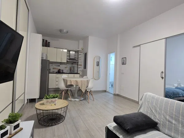 Piso en Calle Alfredo L Jones, 41, Santa Catalina - Canteras - Foto 1
