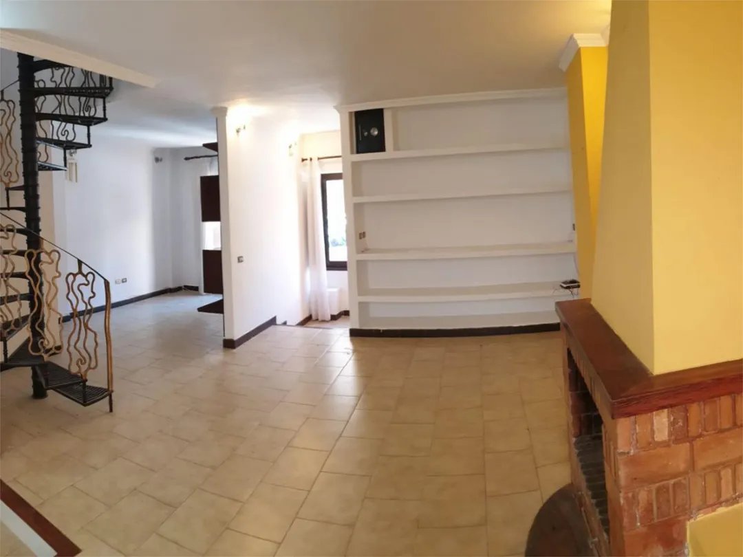 Casa adosada en calle Ciprés 7 - Foto 5