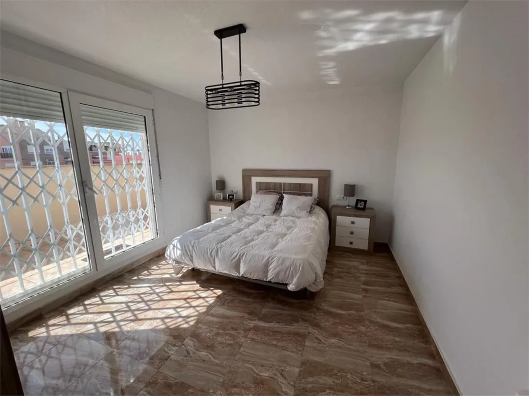 Piso en  Avenida Don Juan de Borbon 98 - Foto 7