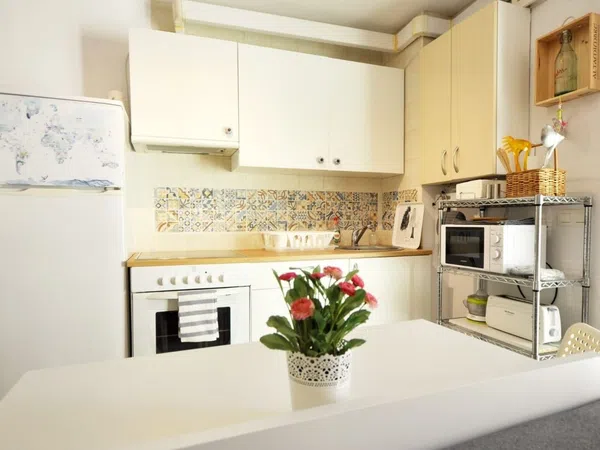 Estudio en avenida Juan Sebastián Elcano, 110 - Foto 2