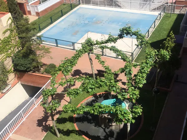 Piso en calle de Valderribas, 73