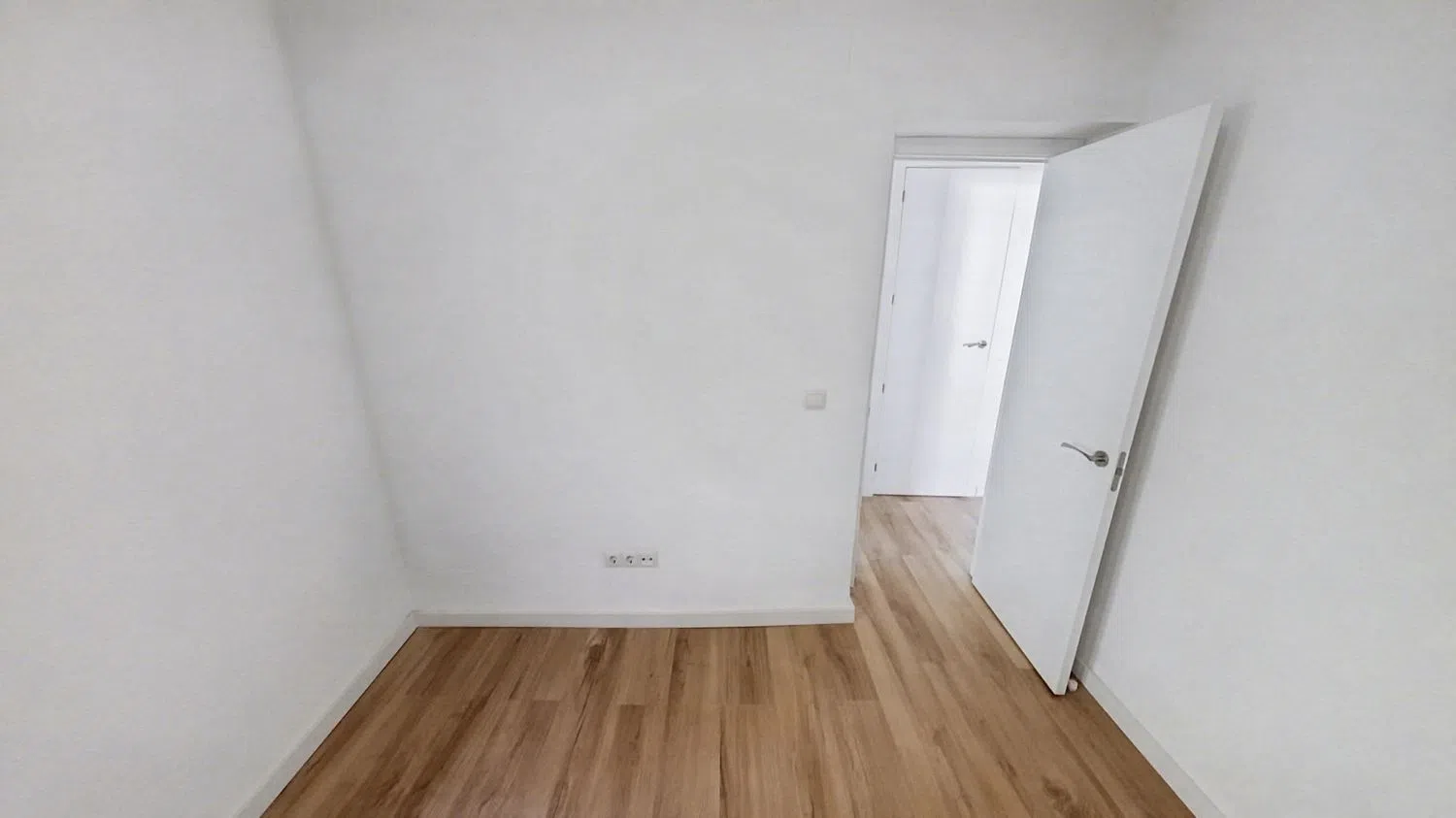 Piso en Reyes Católicos - Foto 17