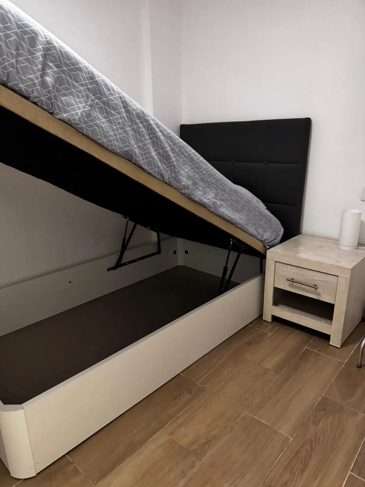 Piso en calle Francisco Montero Pérez, 33 - Foto 3