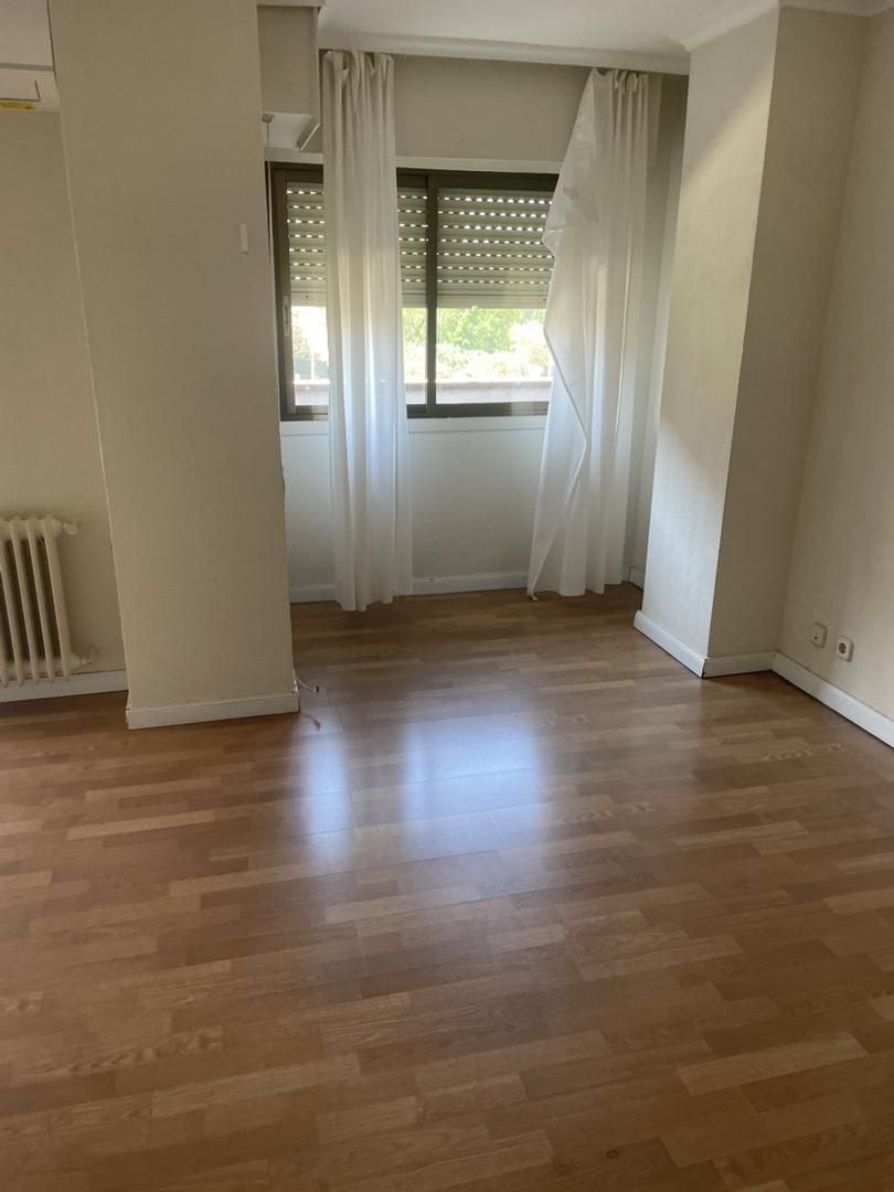 Piso en  Calle de Ramón Gómez de la Serna 28 - Foto 5