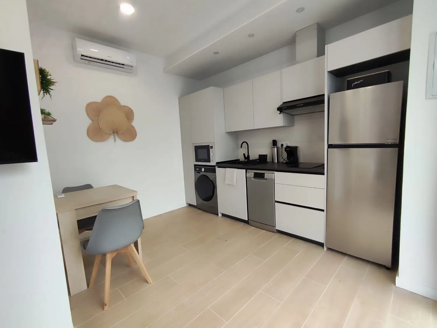 Estudio en calle de Rubén Darío, 38 - Foto 1