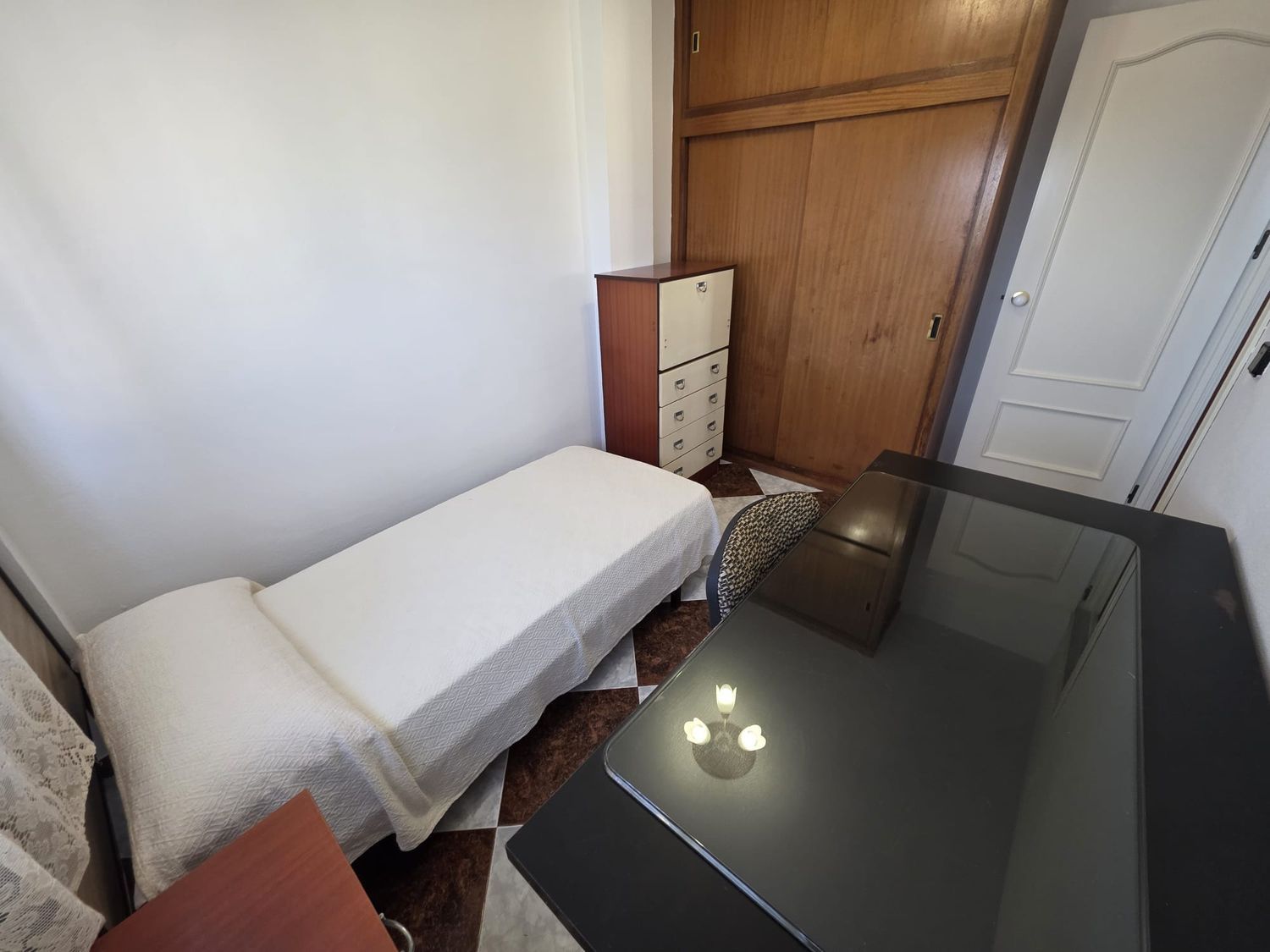 Piso en Plaza Valentin Ortigosa, 3, Los Guindos - Parque Mediterráneo - Santa Paula - Foto 17