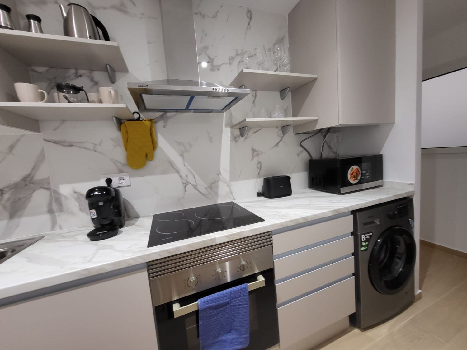 Piso en calle de la Reina, 106 - Foto 3