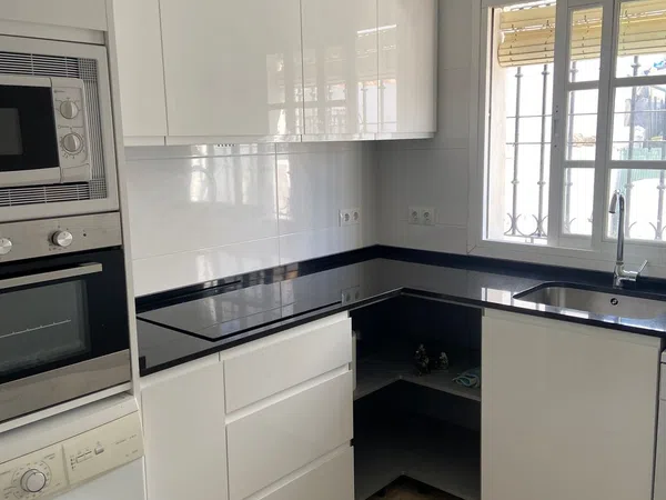 Chalet adosado en Calle Almuñécar, 71, Zona Centro Comercial Torrequebrada - Foto 13