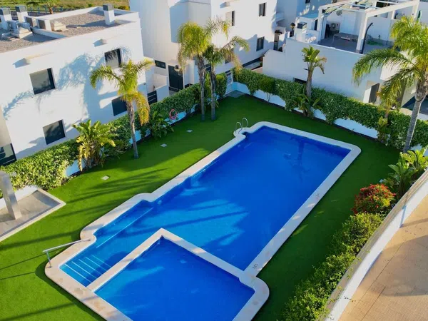 Chalet pareado en Calle Cabo de la Nao, 27 - Foto 1