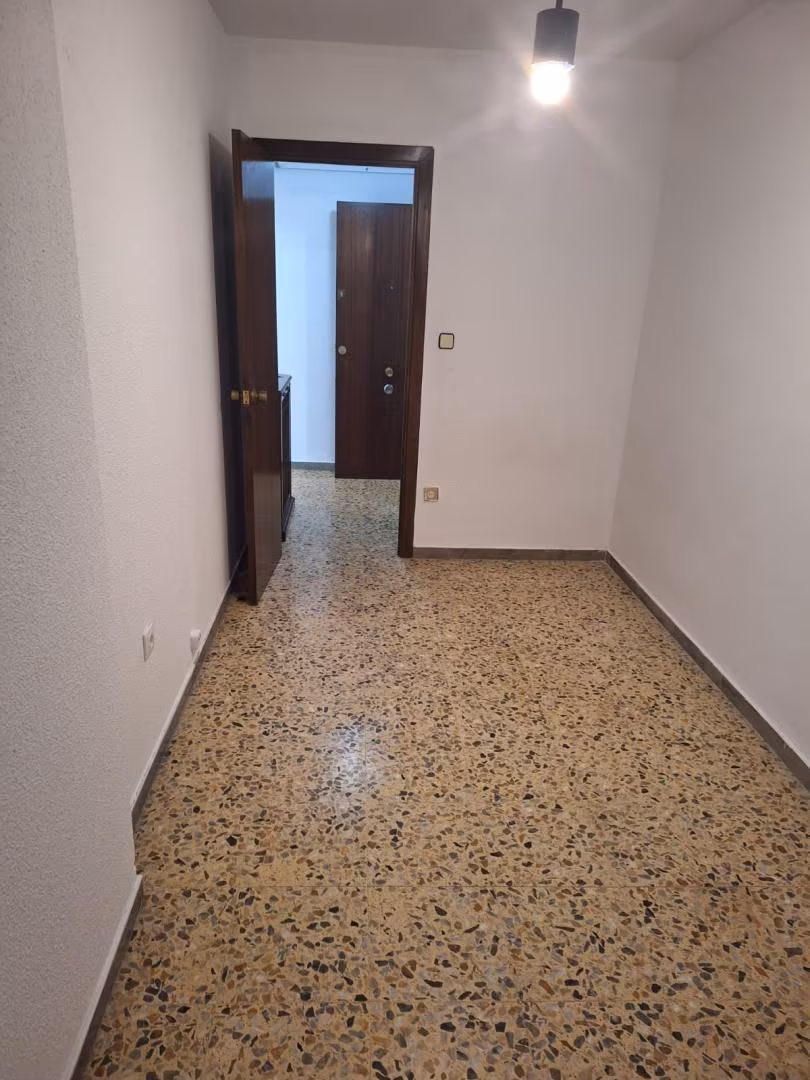 Piso en  N-330 86 - Foto 9