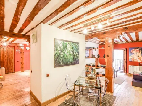 Piso en calle Silva, 25