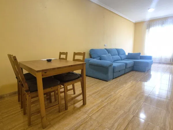 Piso en Calle Miguel Hernández, 76 - Foto 2