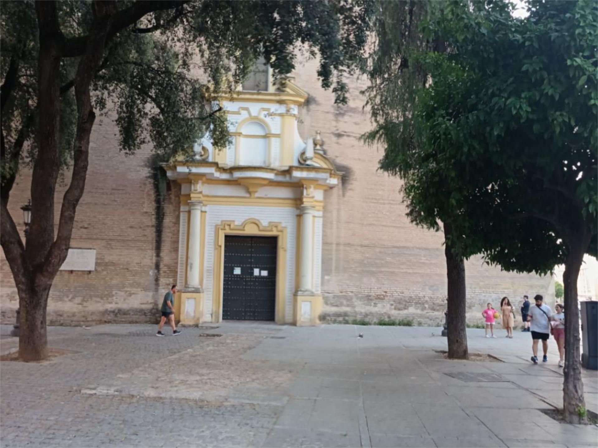 Piso en  Ronda de Capuchinos 2 - Foto 2