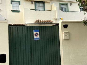 Casa adosada en  Calle José Luis López-Aranguren 477 - Foto 1
