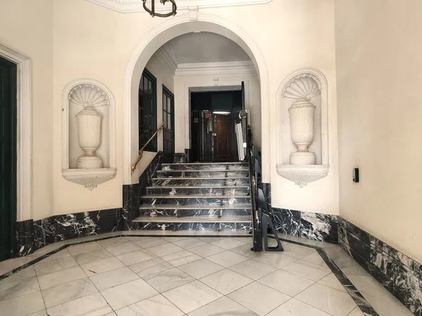 Piso en glorieta de Ruiz Giménez, 3