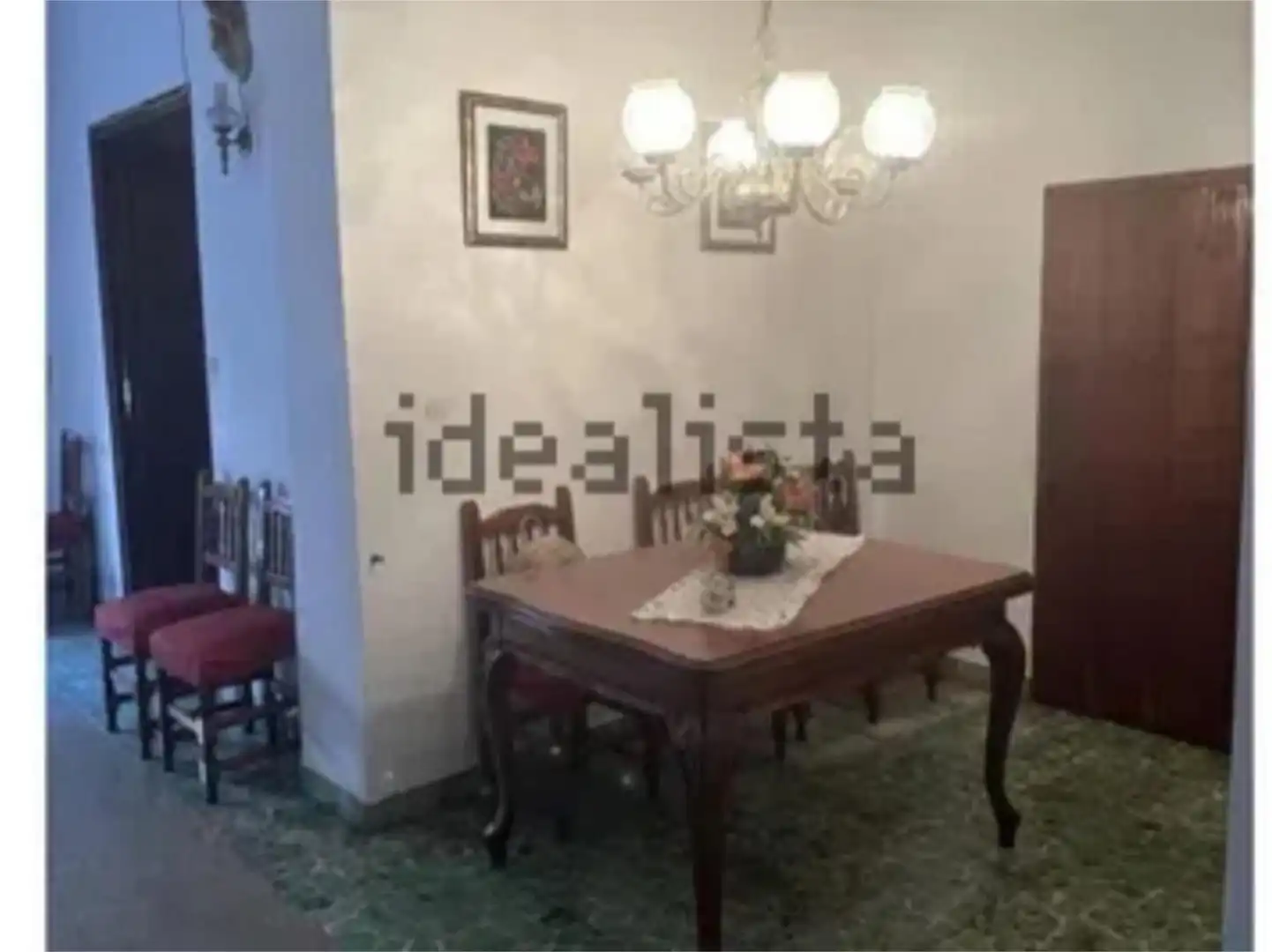 Casa adosada en  Carrer Tinent Mut 32 - Foto 6