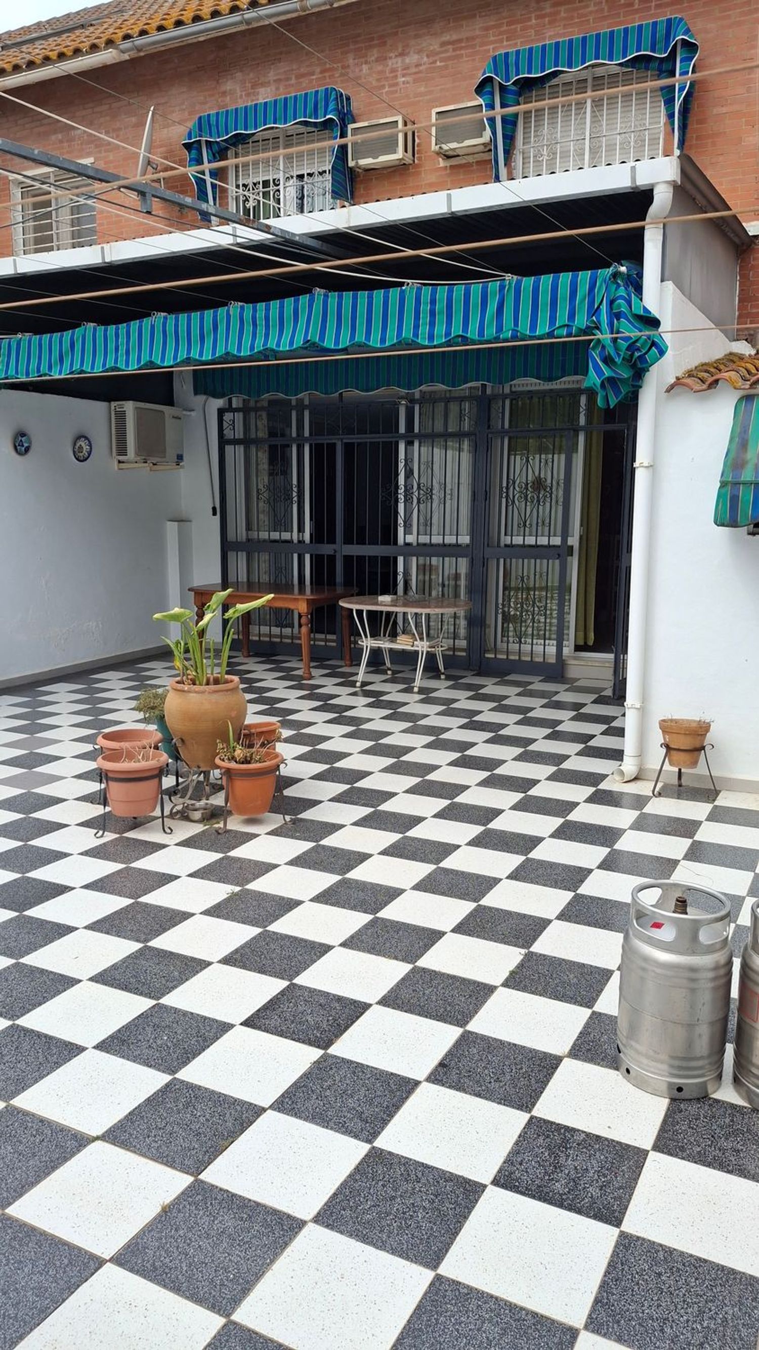 Chalet adosado en Avenida de las Ciencias - Foto 12